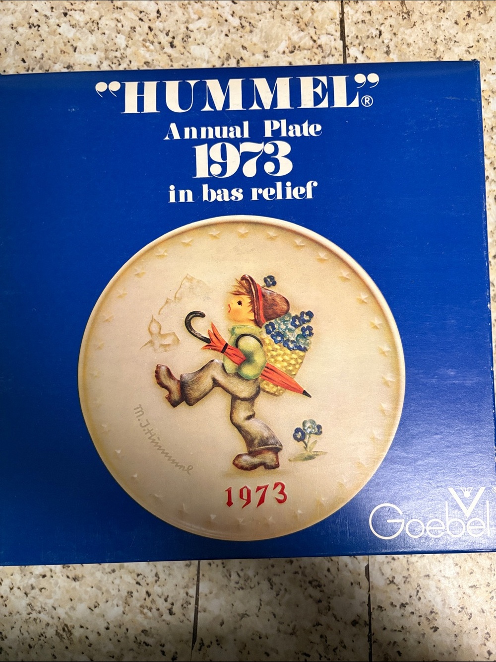 Hummel Blue Annual Plate Box with 1973 Plate Artwork